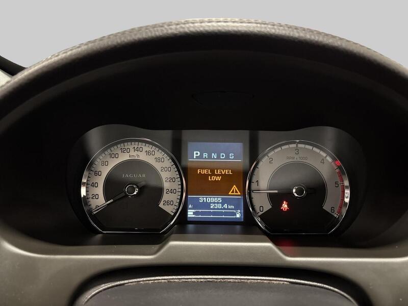 Jaguar XF vaihtoauto