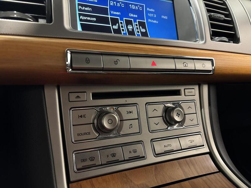 Jaguar XF vaihtoauto