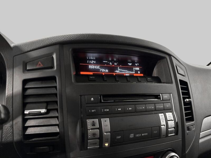 Mitsubishi Pajero vaihtoauto