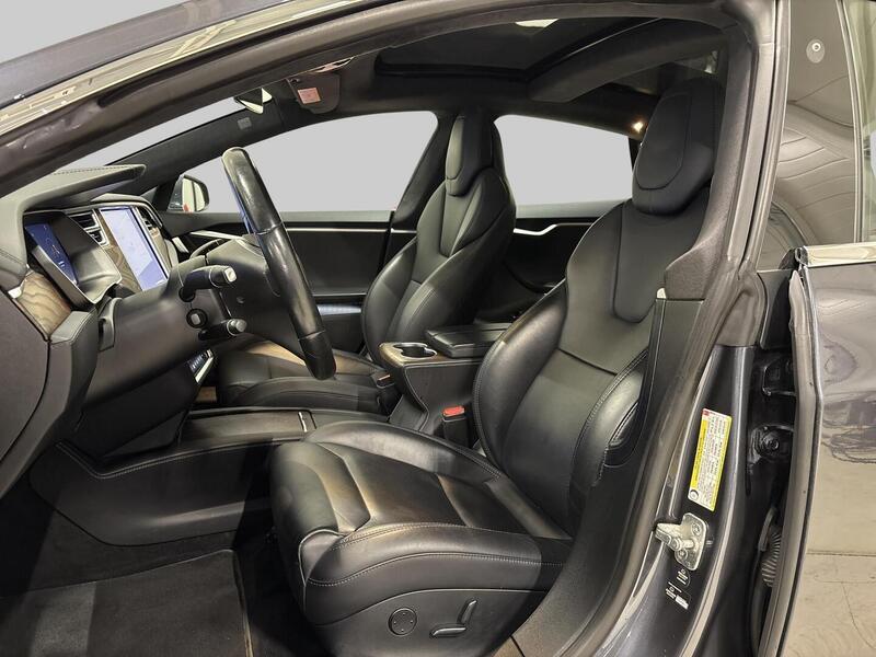 Tesla Model S vaihtoauto