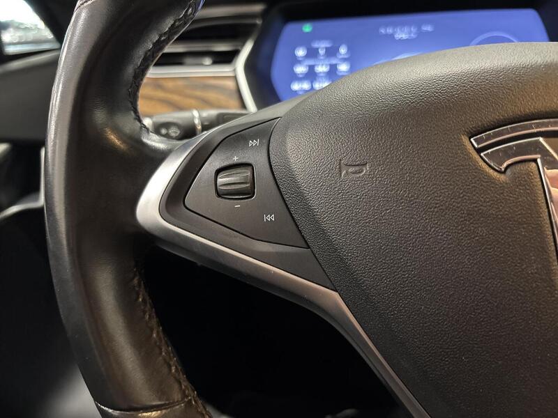 Tesla Model S vaihtoauto