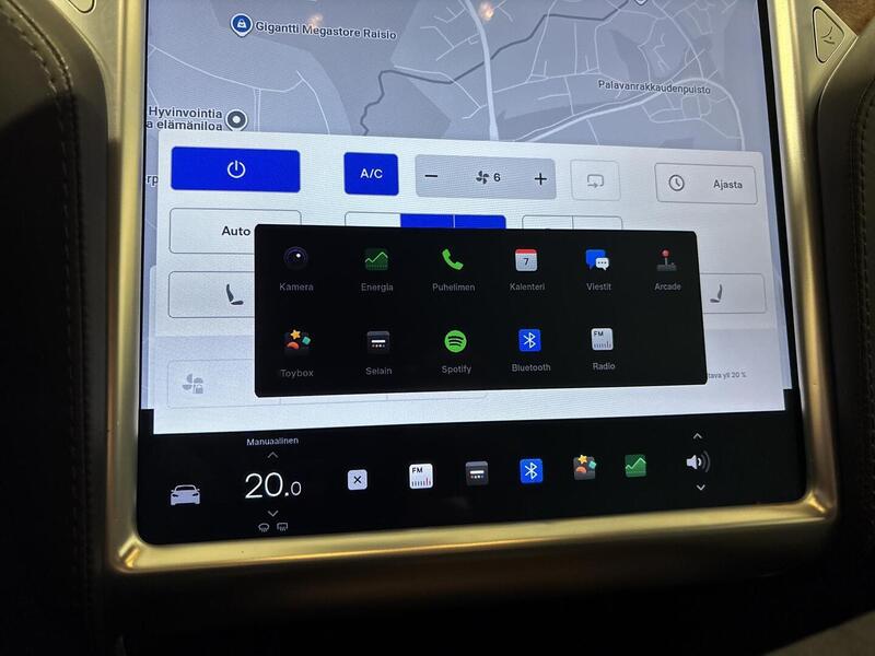 Tesla Model S vaihtoauto