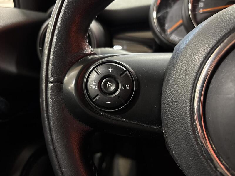 Mini Hatchback vaihtoauto