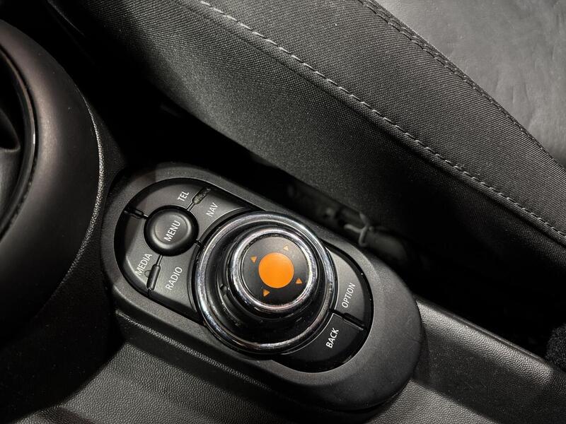 Mini Hatchback vaihtoauto