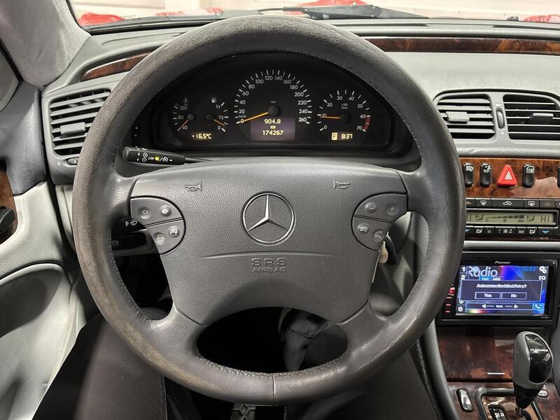 Mercedes-Benz CLK vaihtoauto