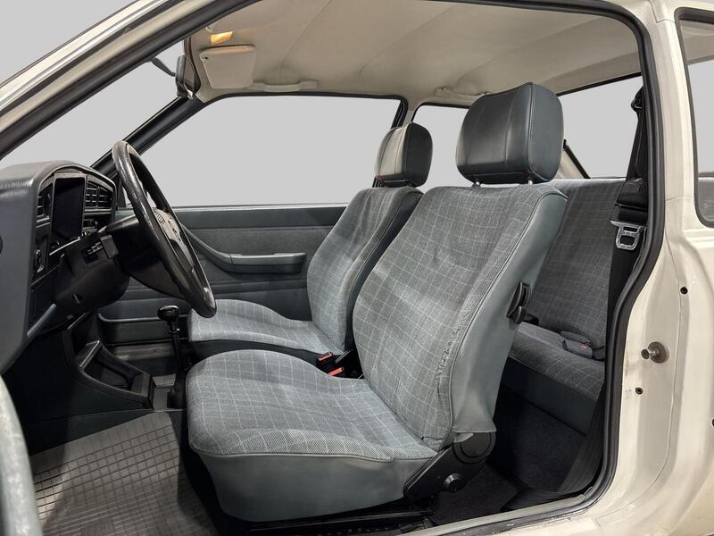 Opel Ascona vaihtoauto