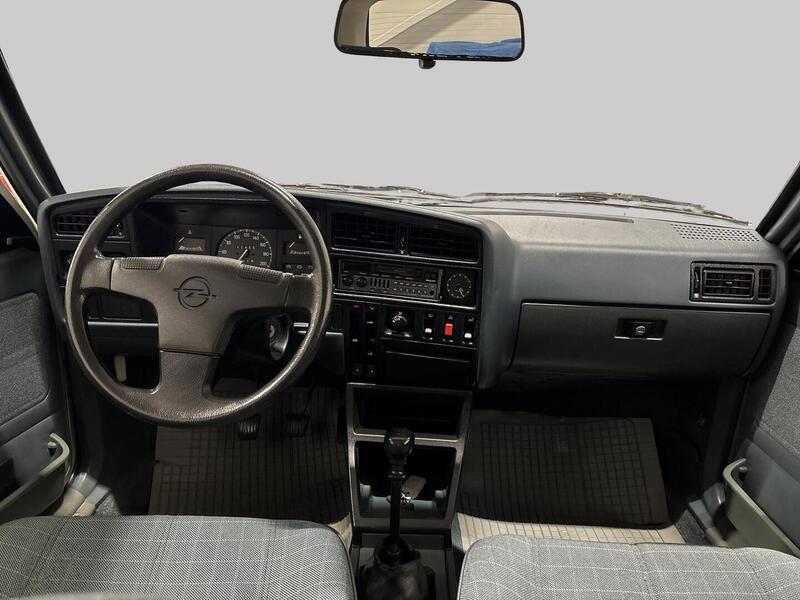 Opel Ascona vaihtoauto