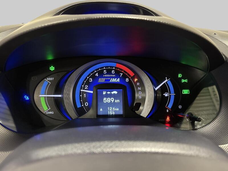 Honda Insight vaihtoauto