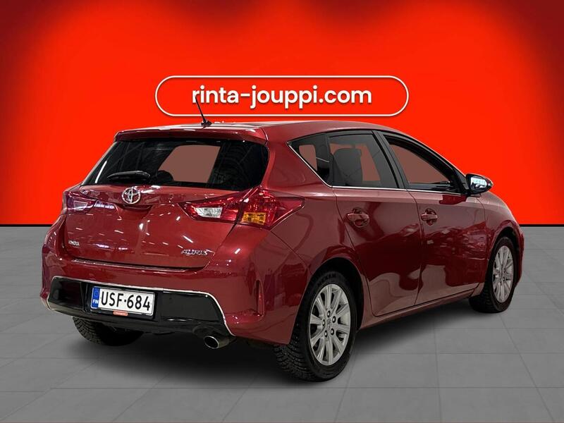 Toyota Auris vaihtoauto