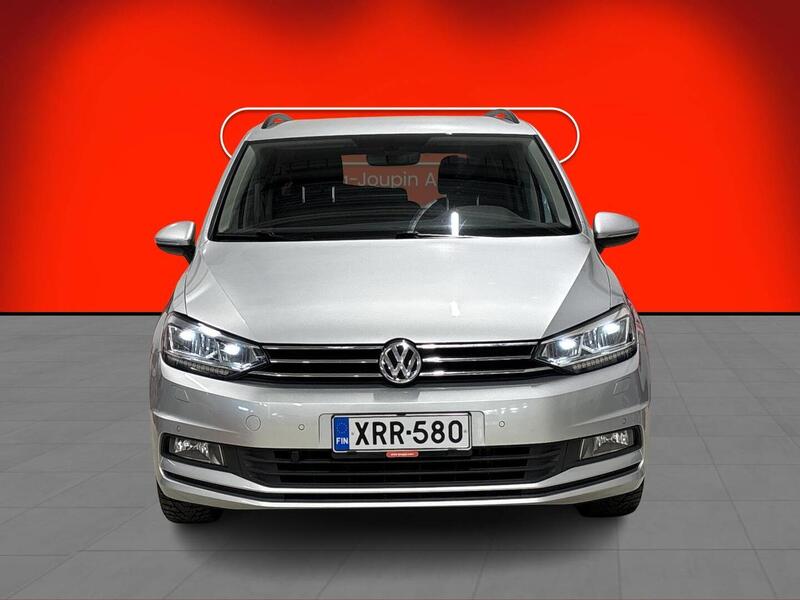 Volkswagen Touran vaihtoauto