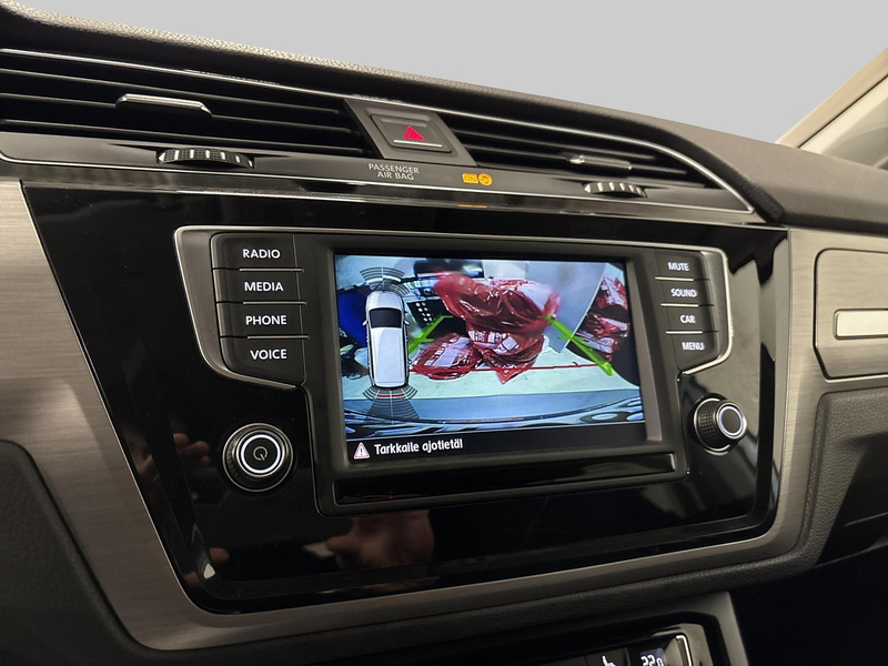 Volkswagen Touran vaihtoauto