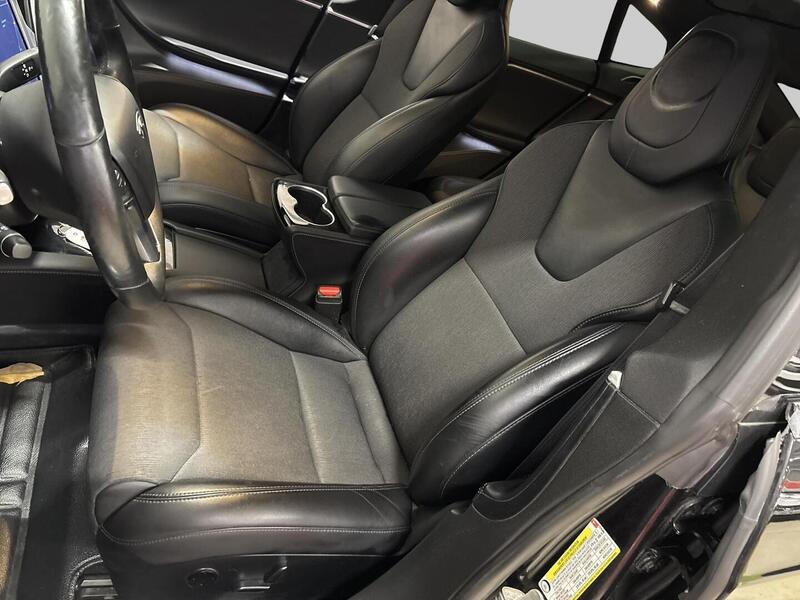 Tesla Model S vaihtoauto