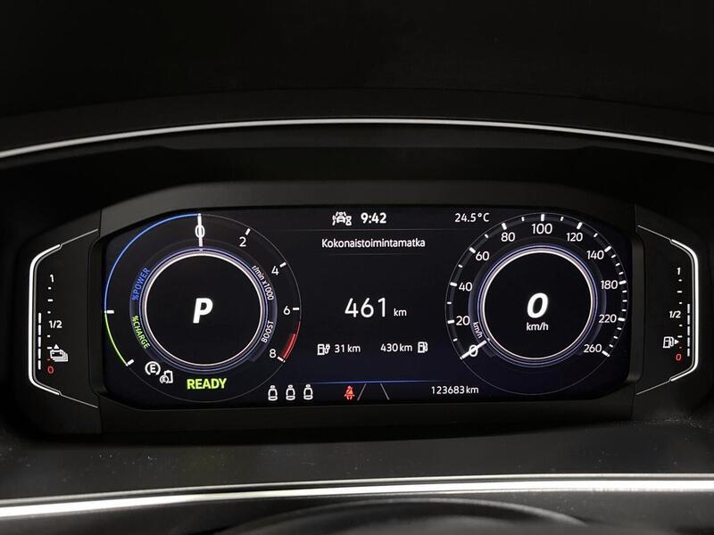 Volkswagen Tiguan vaihtoauto