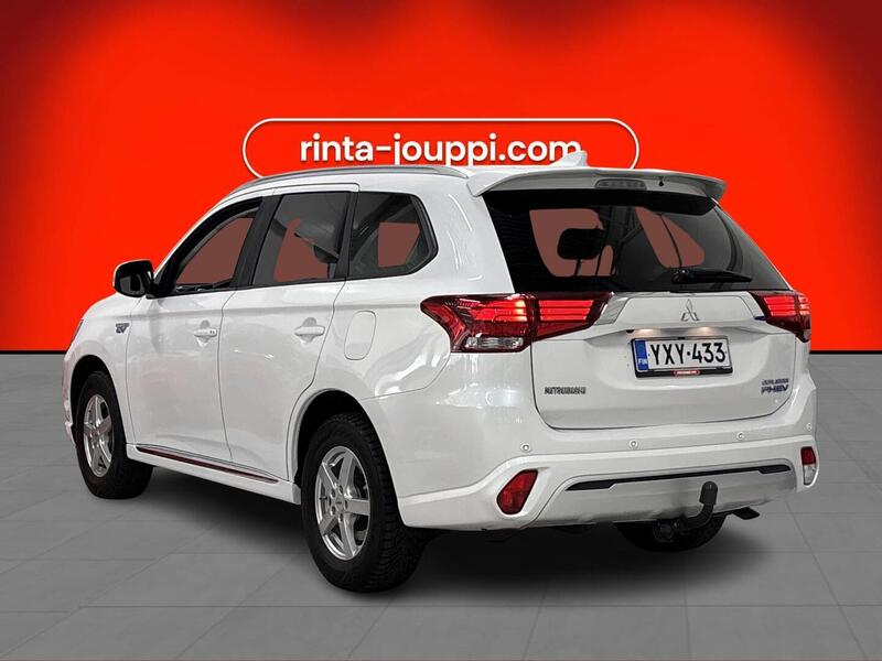 Mitsubishi Outlander PHEV vaihtoauto
