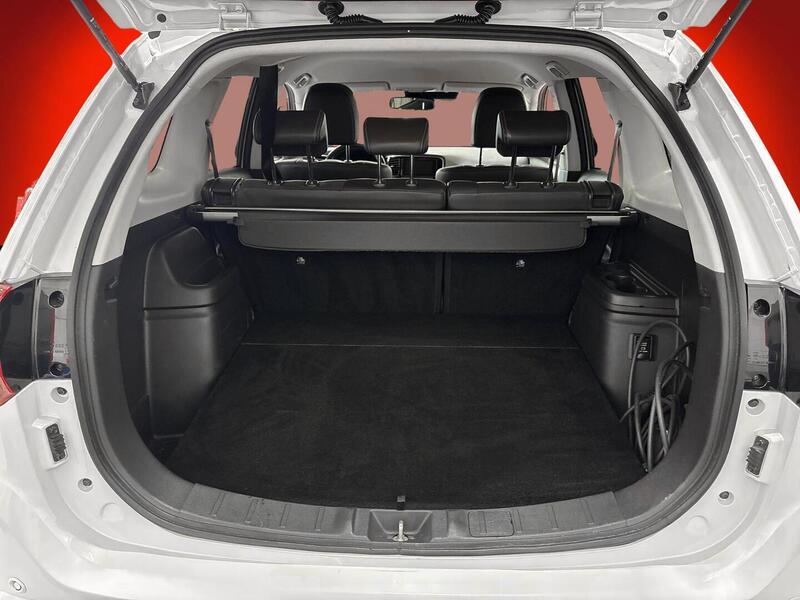 Mitsubishi Outlander PHEV vaihtoauto