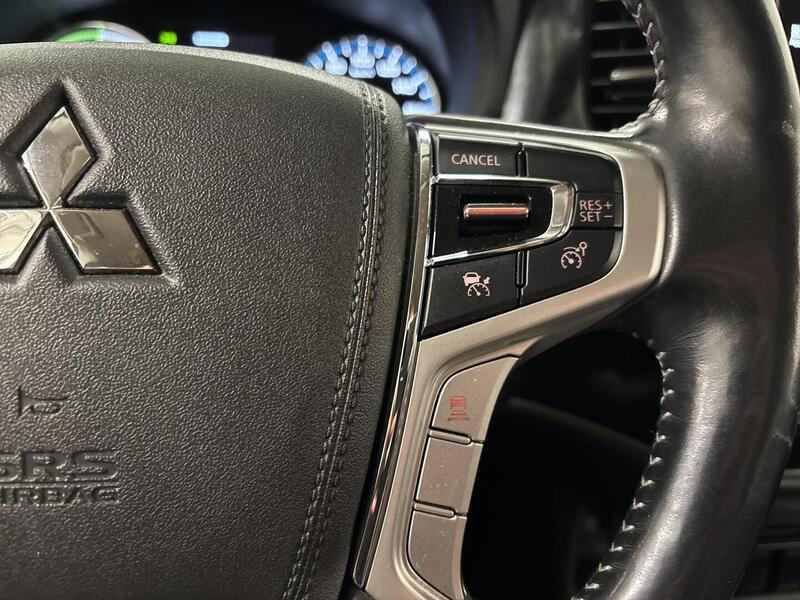 Mitsubishi Outlander PHEV vaihtoauto