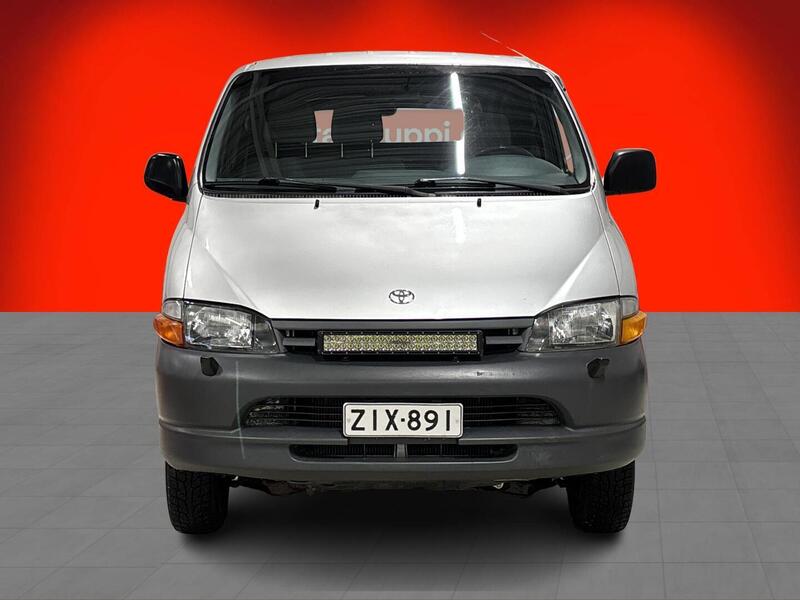 Toyota Hiace vaihtoauto