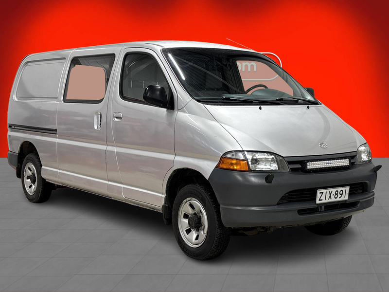 Toyota Hiace vaihtoauto