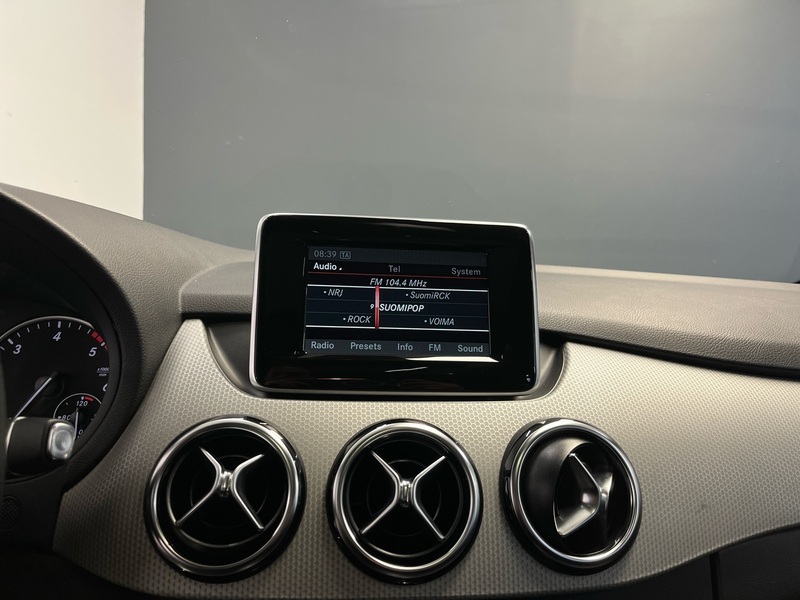 Mercedes-Benz B vaihtoauto