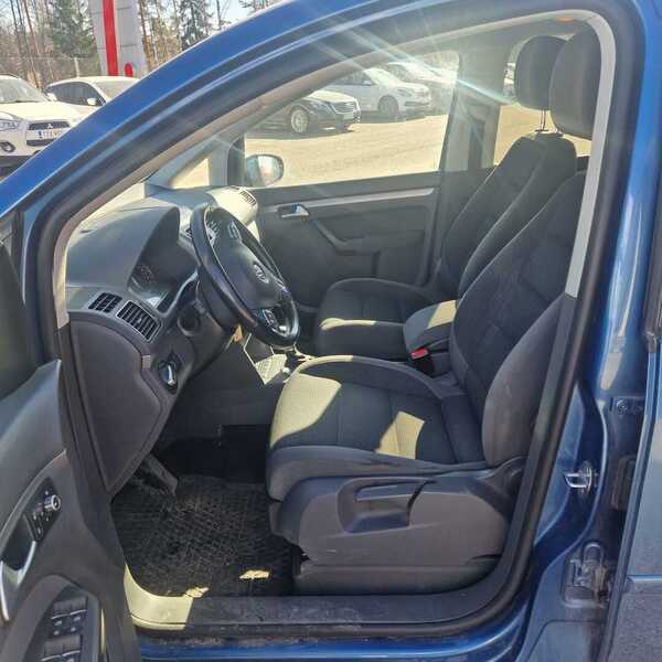 Volkswagen Touran vaihtoauto