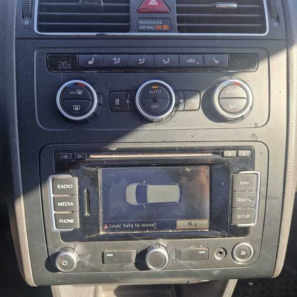 Volkswagen Touran vaihtoauto