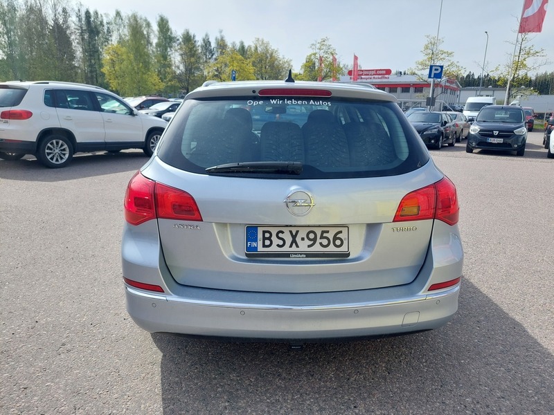 Opel Astra vaihtoauto