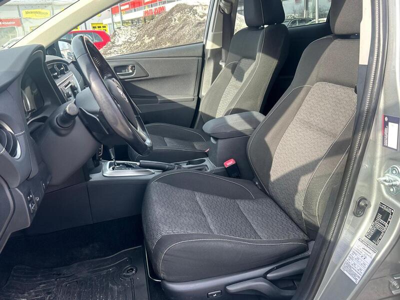 Toyota Auris vaihtoauto