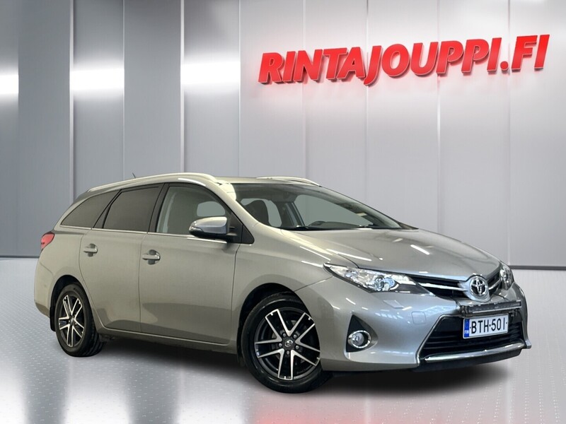 Toyota Auris vaihtoauto