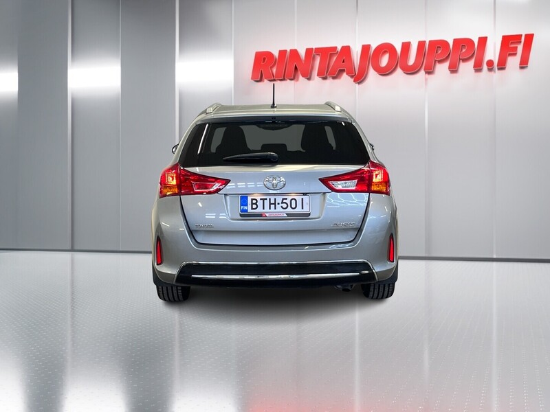 Toyota Auris vaihtoauto