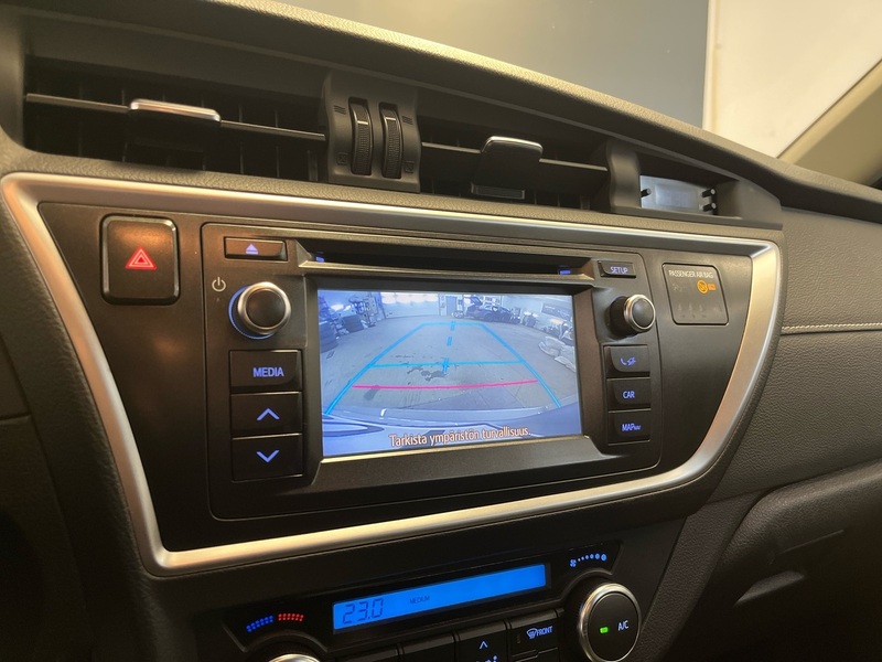 Toyota Auris vaihtoauto