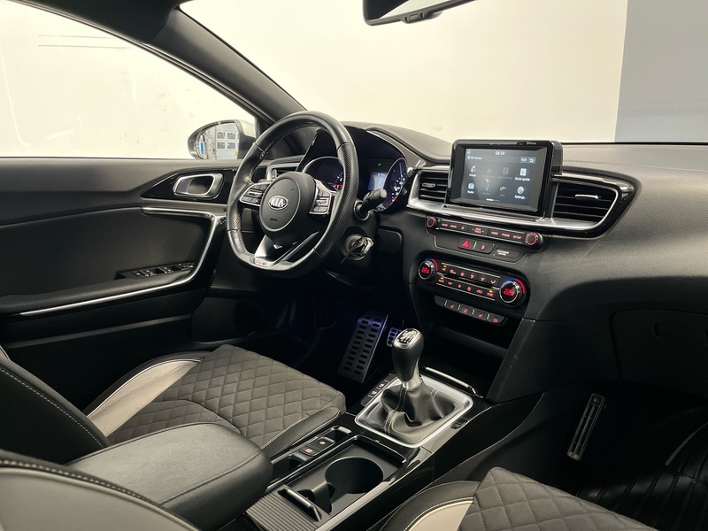 Kia Proceed vaihtoauto