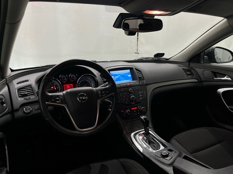 Opel Insignia vaihtoauto