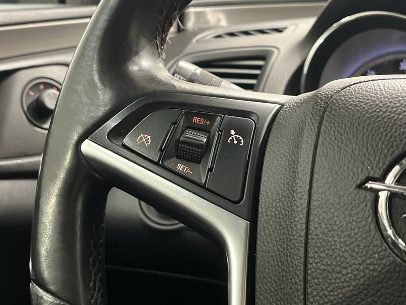 Opel Insignia vaihtoauto