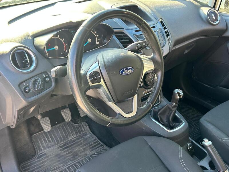 Ford Fiesta vaihtoauto