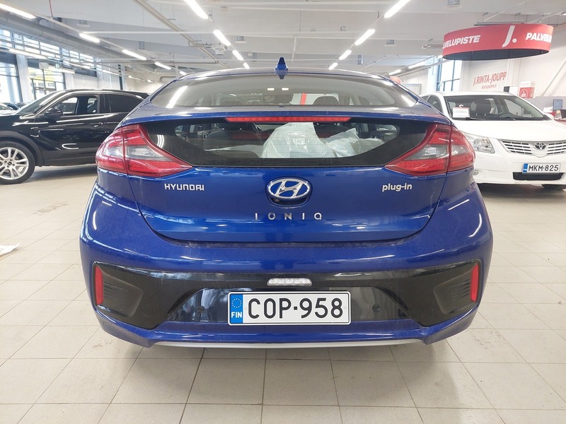 Hyundai IONIQ plug-in vaihtoauto