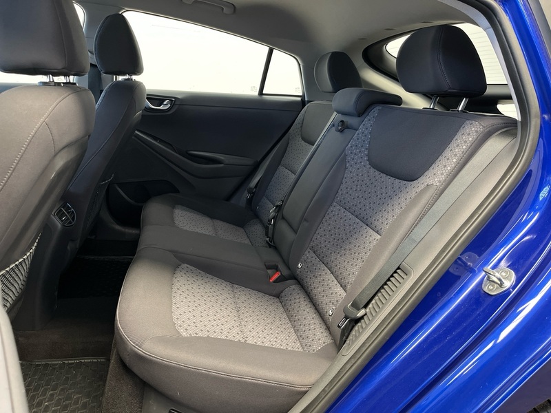 Hyundai IONIQ plug-in vaihtoauto