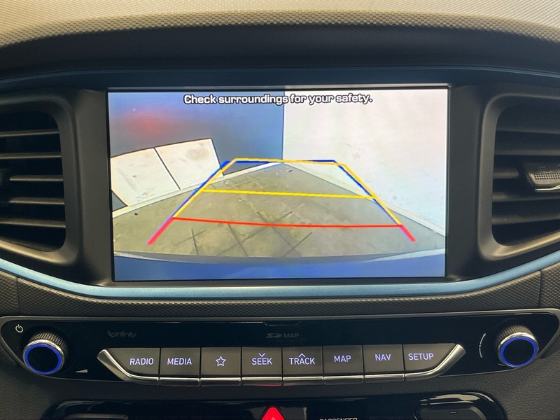 Hyundai IONIQ plug-in vaihtoauto