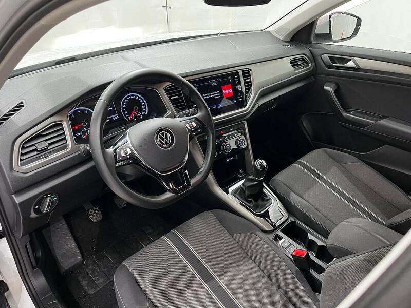 Volkswagen T-Roc vaihtoauto