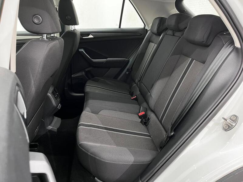 Volkswagen T-Roc vaihtoauto