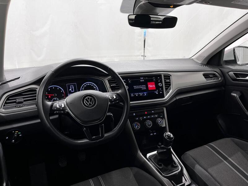 Volkswagen T-Roc vaihtoauto