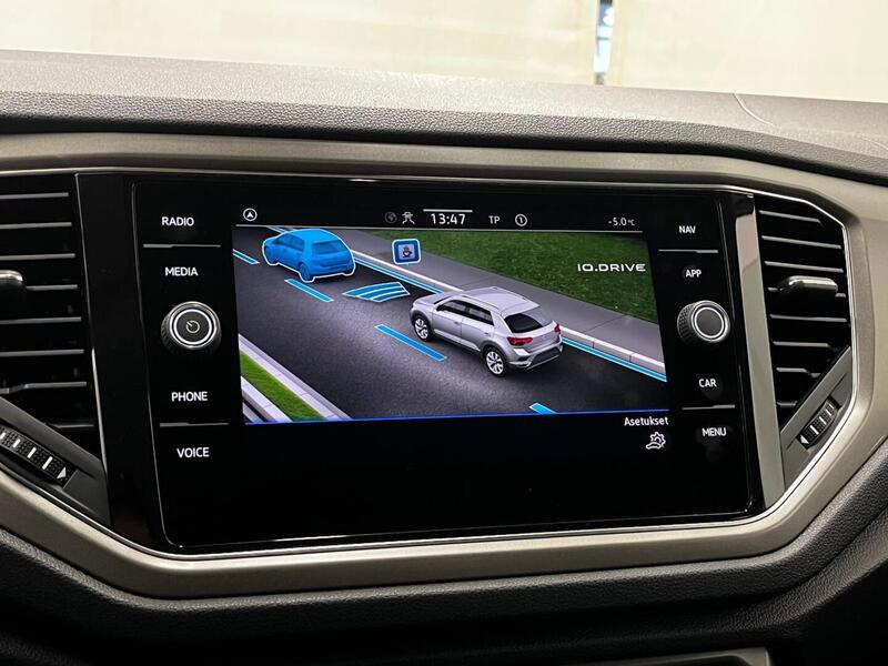 Volkswagen T-Roc vaihtoauto