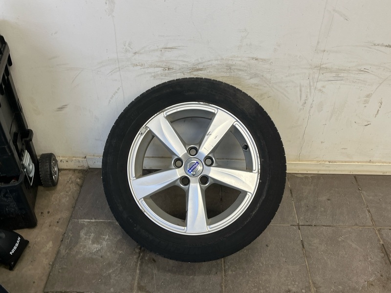 Volvo V40 vaihtoauto