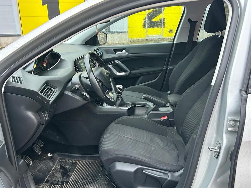 Peugeot 308 vaihtoauto