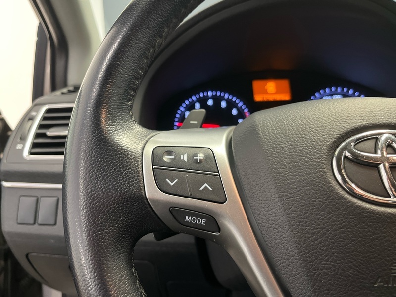 Toyota Avensis vaihtoauto