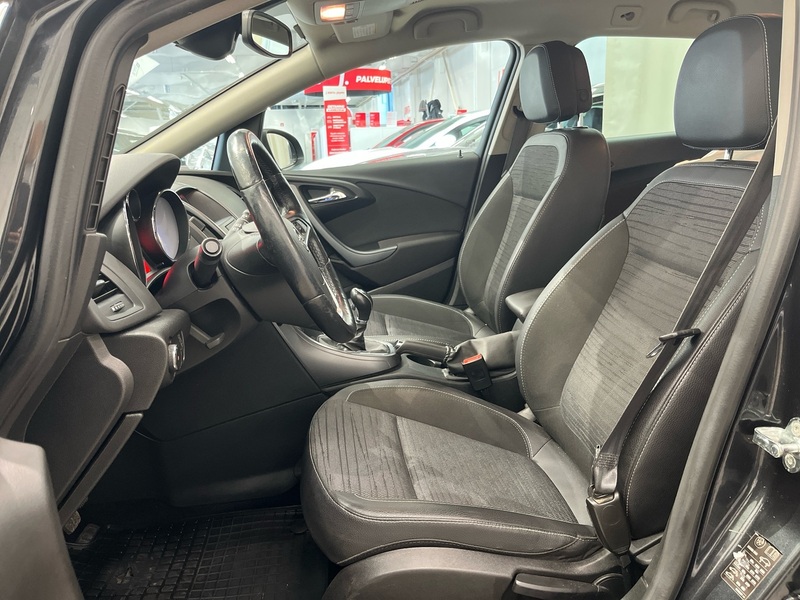 Opel Astra vaihtoauto