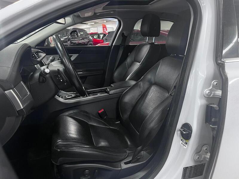 Jaguar XF vaihtoauto