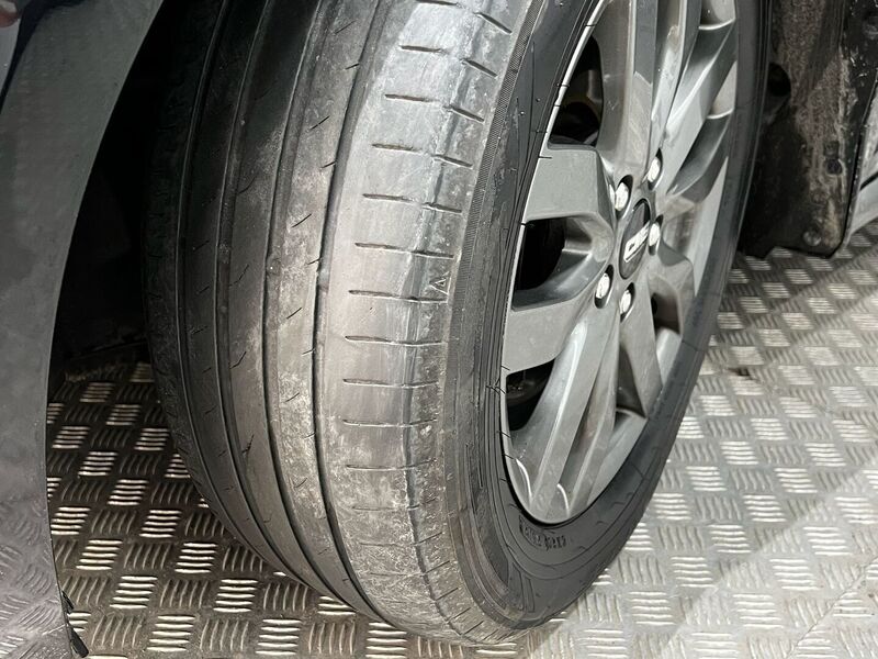 Ford Tourneo Connect vaihtoauto