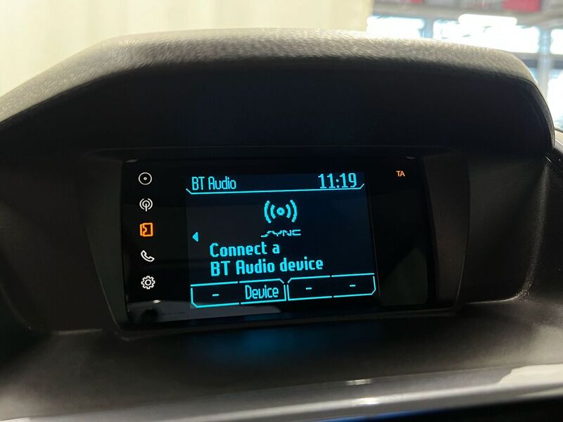 Ford Tourneo Connect vaihtoauto