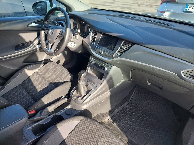 Opel Astra vaihtoauto