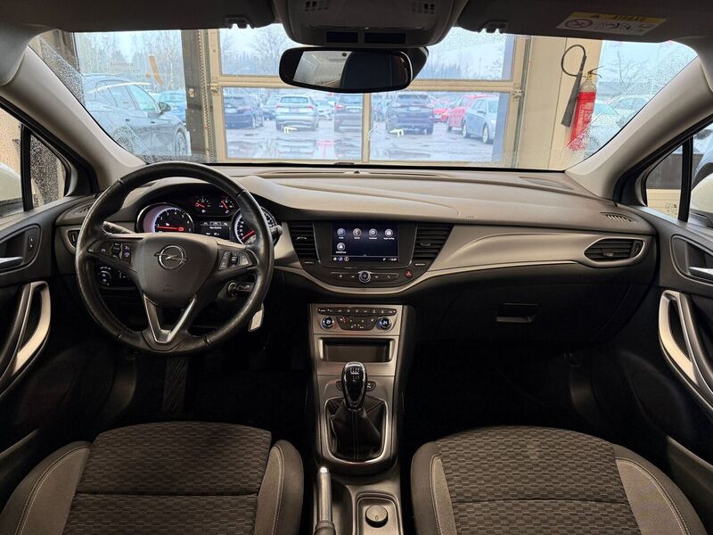 Opel Astra vaihtoauto